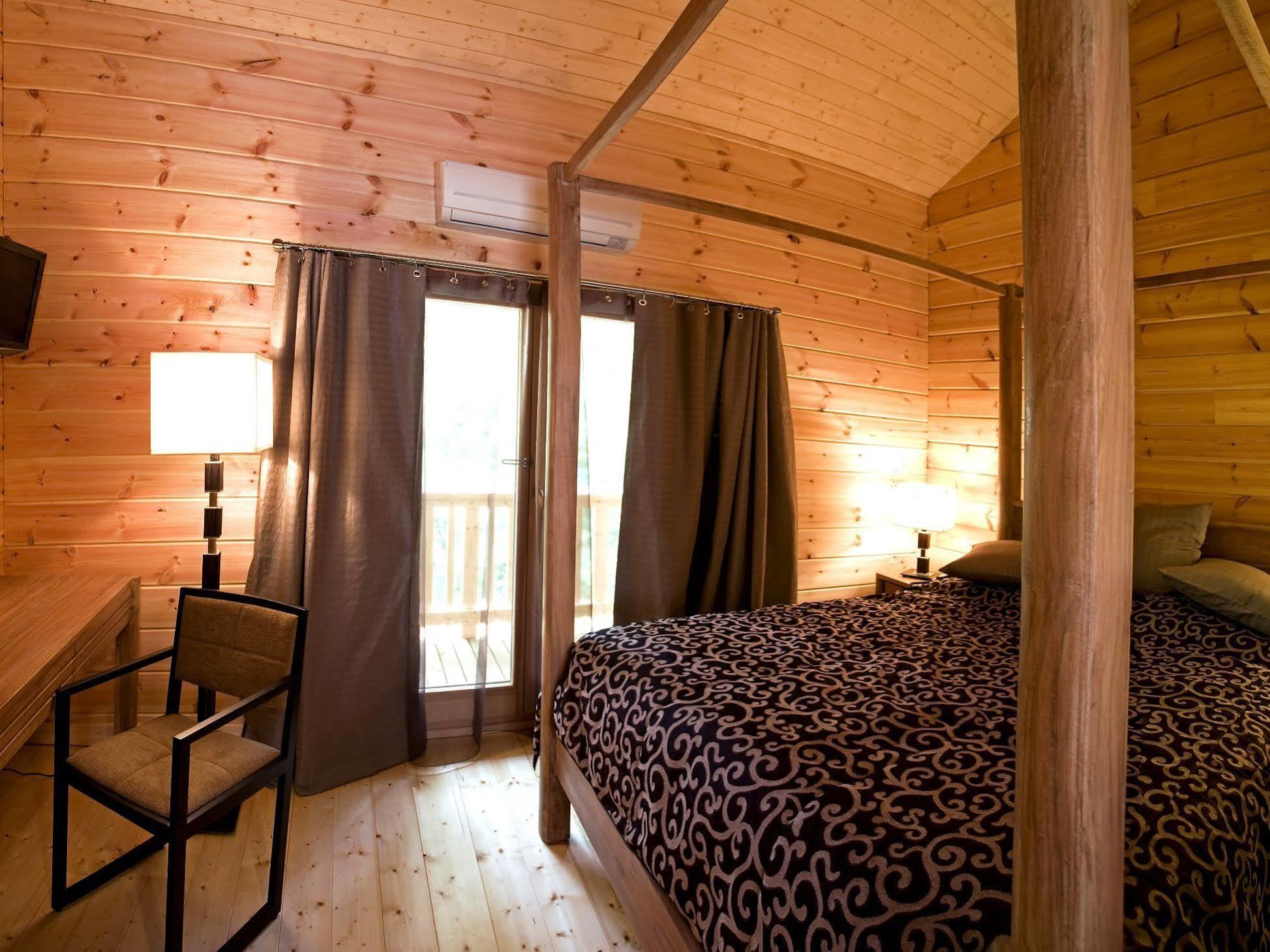 Les Grands Frenes Bed & Breakfast Plaine-de-Walsch Exterior foto