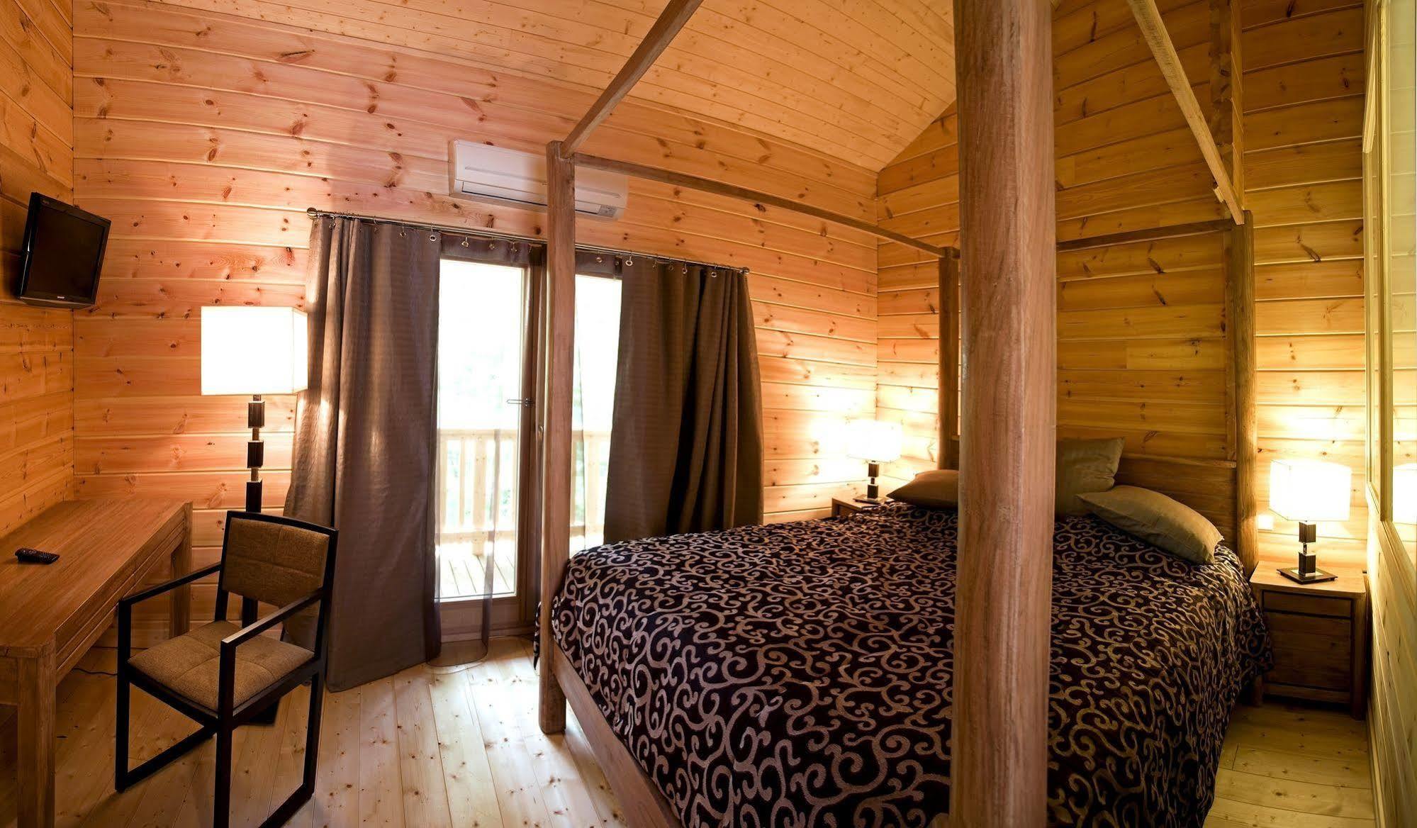 Les Grands Frenes Bed & Breakfast Plaine-de-Walsch Exterior foto